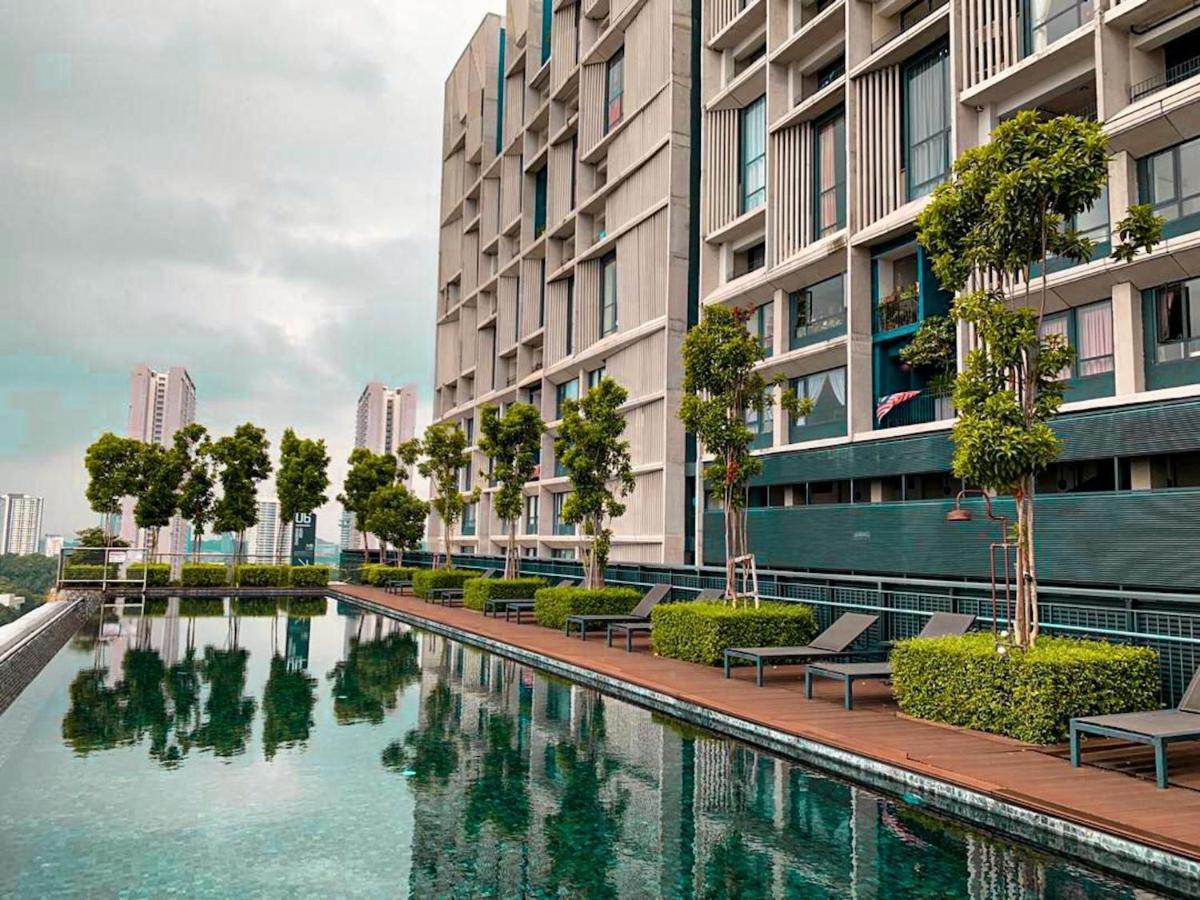 Tamarind Suites@Сайберджая Экстерьер фото
