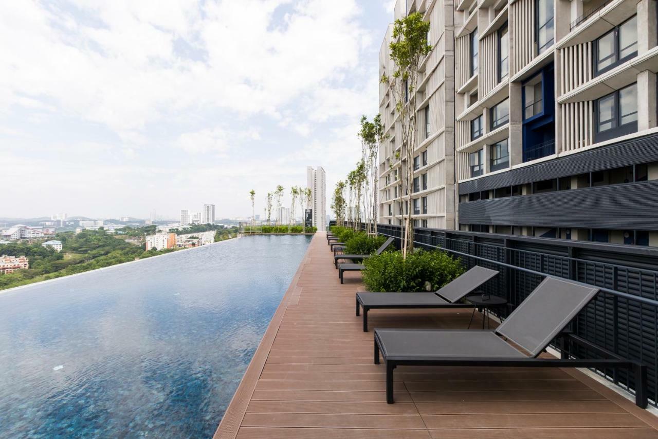 Tamarind Suites@Сайберджая Экстерьер фото