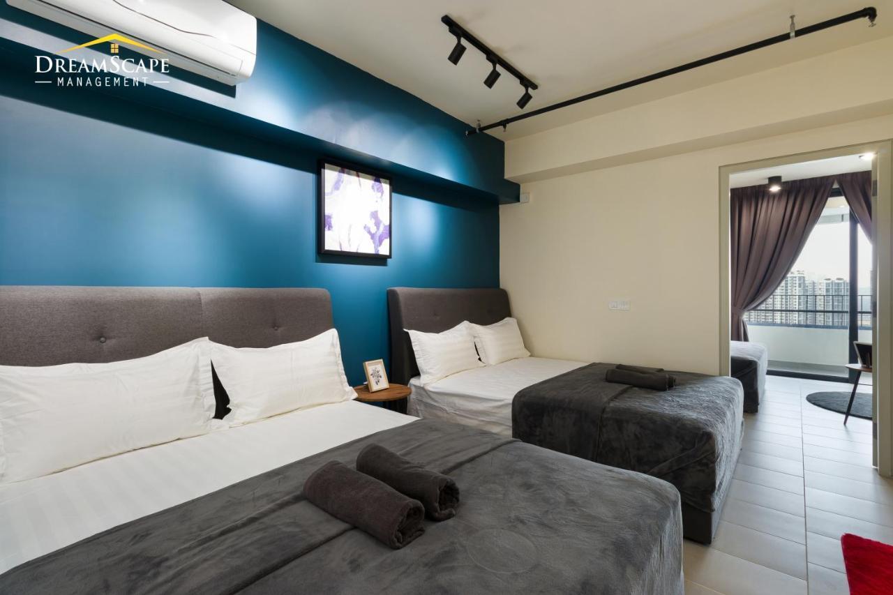 Tamarind Suites@Сайберджая Экстерьер фото
